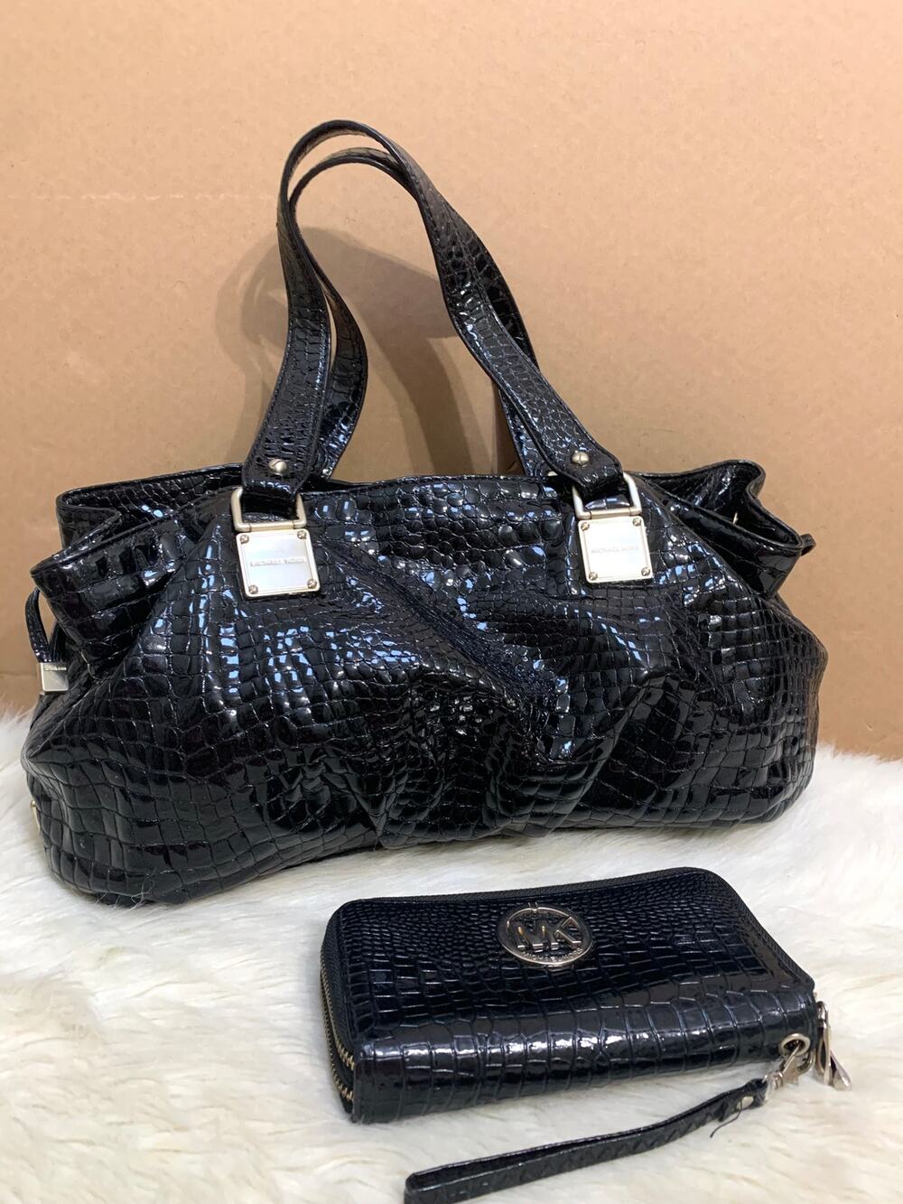 MICHAEL KORS Large Black Patent Leather Embossed Drawstring Tote W/Free Wallet